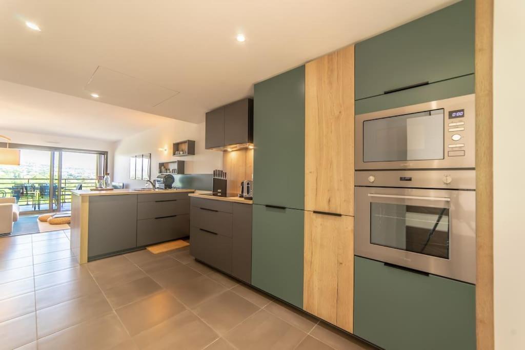A7- 2 Bdr Sea & Mountain View - Ac, Parking, Pool & Terrace Apartment Antibes Luaran gambar